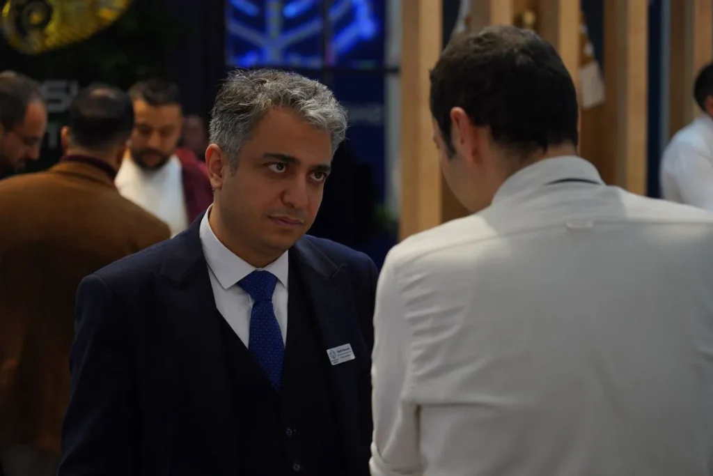 غرفه فرش شاهرخ کاشان در نمایشگاه فرش استانبول10- فرش شاهرخ